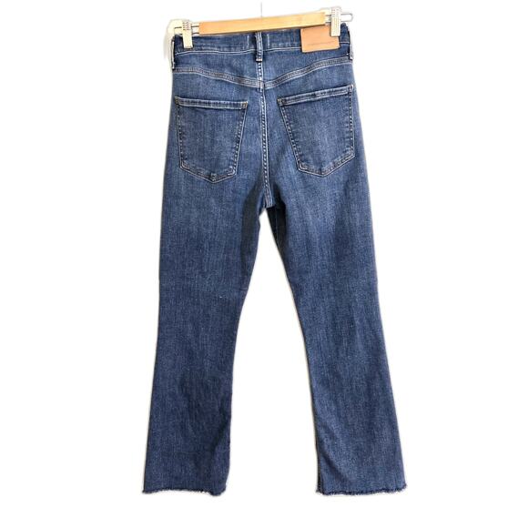 Citizens of Humanity Isola Mid Rise Cropped Boot Jeans Size 24 Dark Wash Raw Hem - Picture 2 of 10